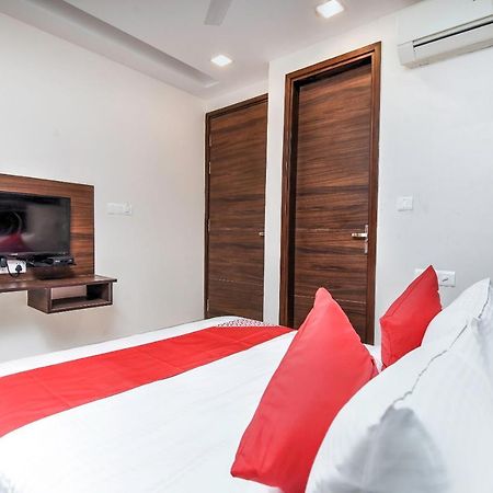 Oyo 77158 Hotel Swastik Palace Bhiwandi Eksteriør bilde