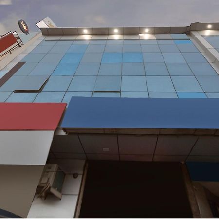 Oyo 77158 Hotel Swastik Palace Bhiwandi Eksteriør bilde