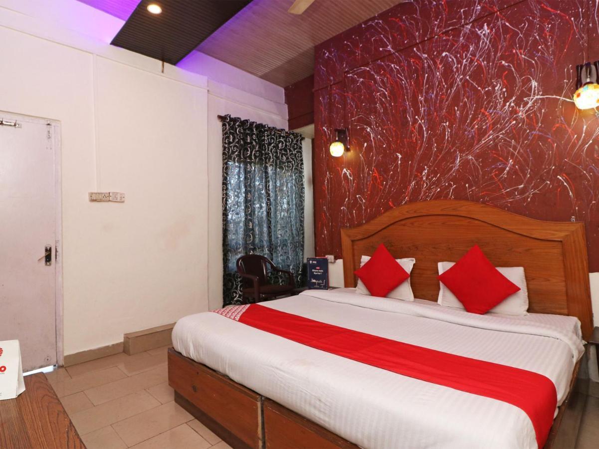 Oyo 77158 Hotel Swastik Palace Bhiwandi Eksteriør bilde