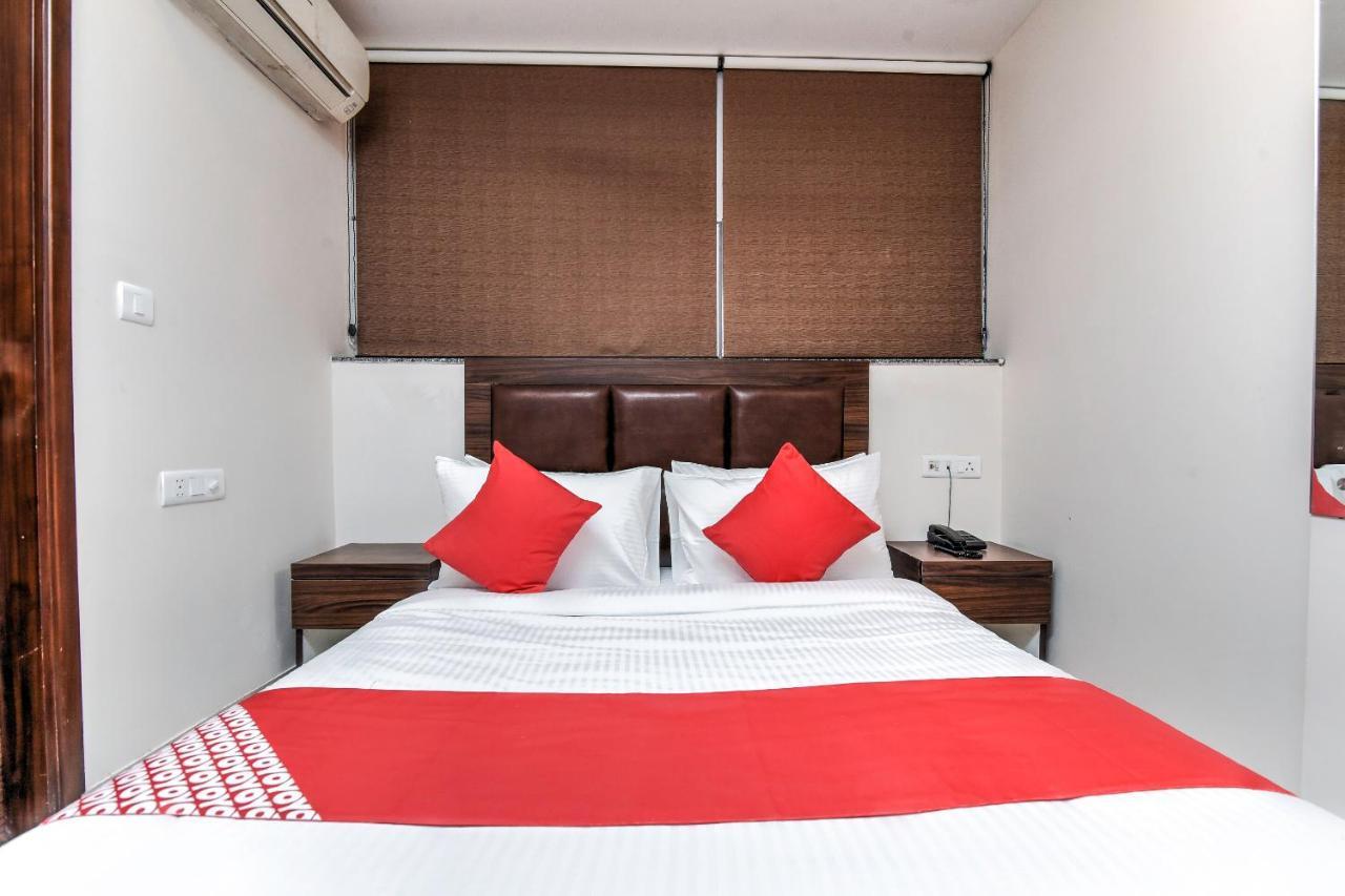 Oyo 77158 Hotel Swastik Palace Bhiwandi Eksteriør bilde